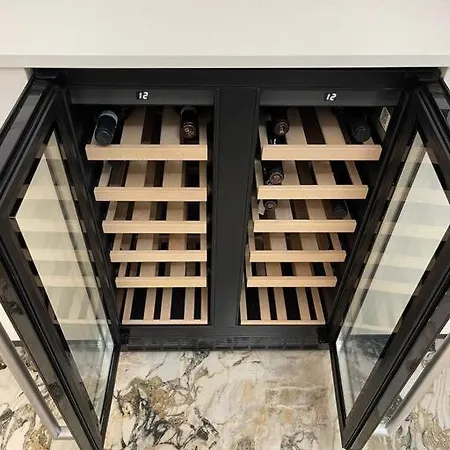 3 Bedroom Modern Luxury In * Florence