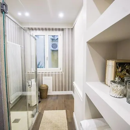 Apartment 3 Bedroom Modern Luxury In *