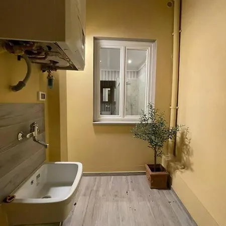 Apartment 3 Bedroom Modern Luxury In Florence