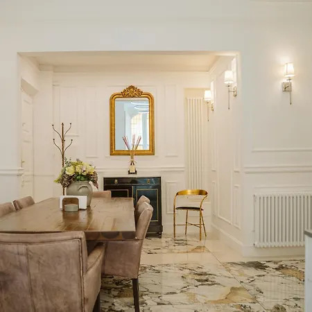 Apartamento Spadalux - 3 Bedroom 4 Bath Luxury