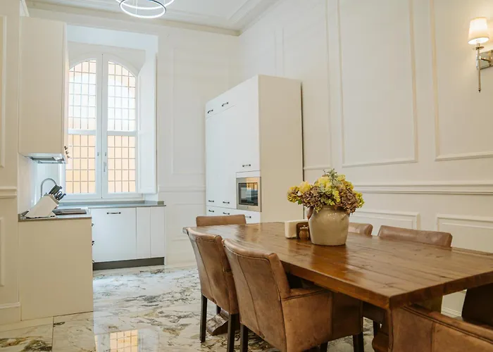 Spadalux - 3 Bedroom 4 Bath Luxury Florencie