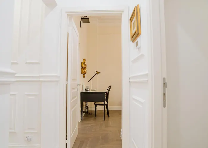 Spadalux - 3 Bedroom 4 Bath Luxury Florencie