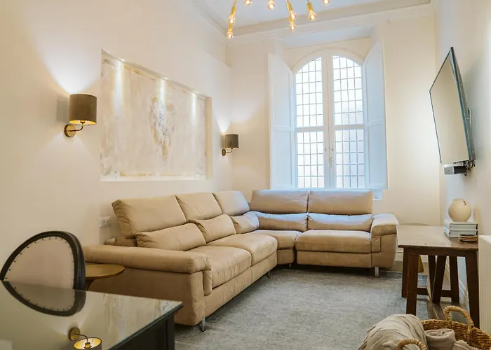 Spadalux - 3 Bedroom 4 Bath Luxury Florencie