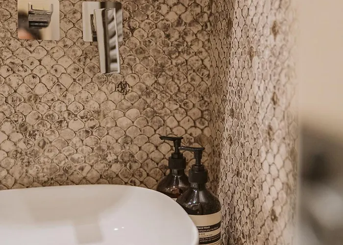 Spadalux - 3 Bedroom 4 Bath Luxury Apartmán